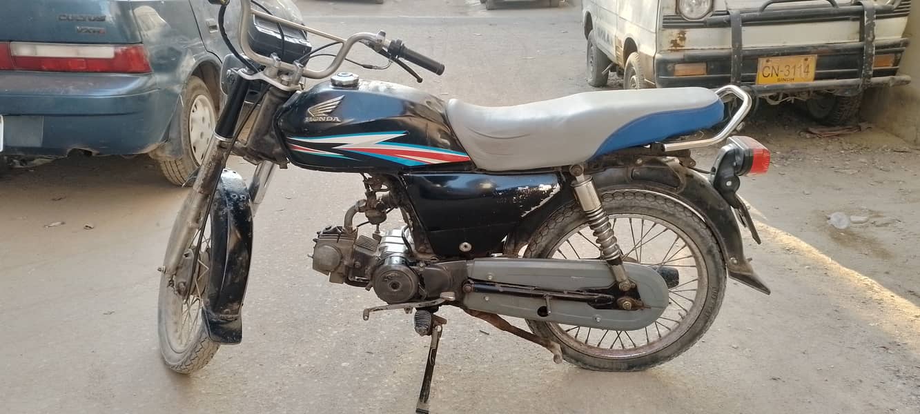 Honda CD 70 2015 9