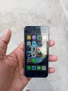 iphone 5s 16 gb non pta condition 10 by 10