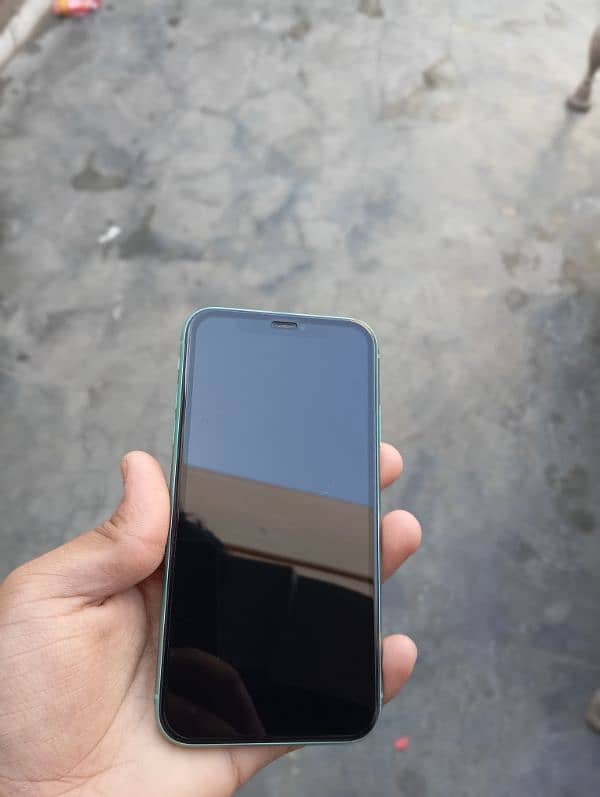 iPhone 11 64Gb (JV) 4