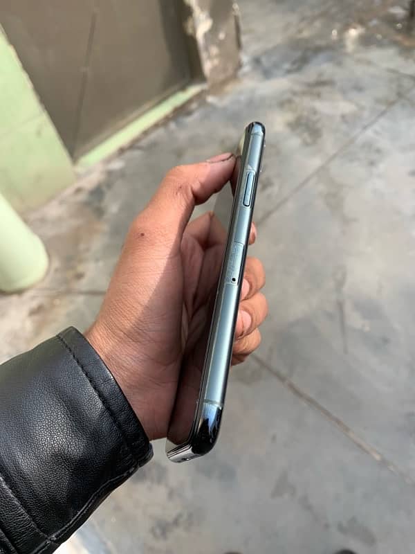 iPhone 11 Pro 64gb 3