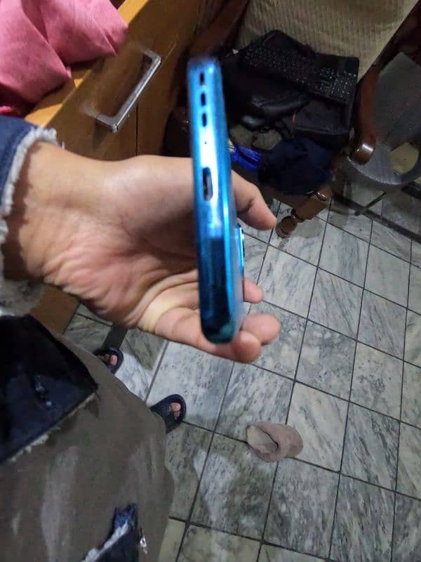 Motrola Edge 40 neo 0