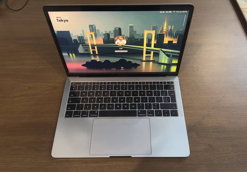 Macbook pro 2017 (10/10) | 8/128 | Original Box, Charger and Cable 5