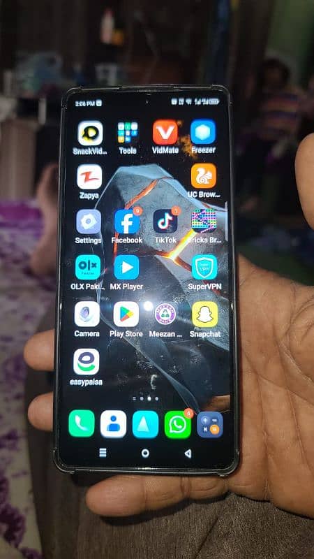 Infinix not 40 new condition Only Charger 0