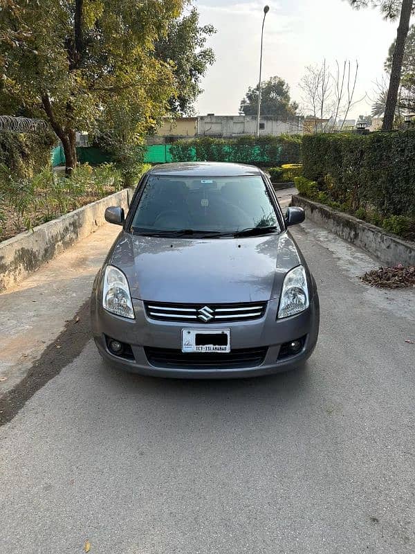 Suzuki Swift DLX Model 2016 1