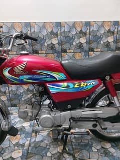 Honda 70 for sale new condition first owner