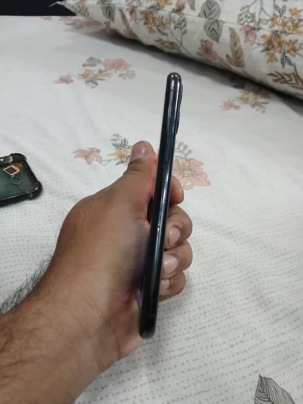 Iphone 11pro 64gb factory Unlock 2