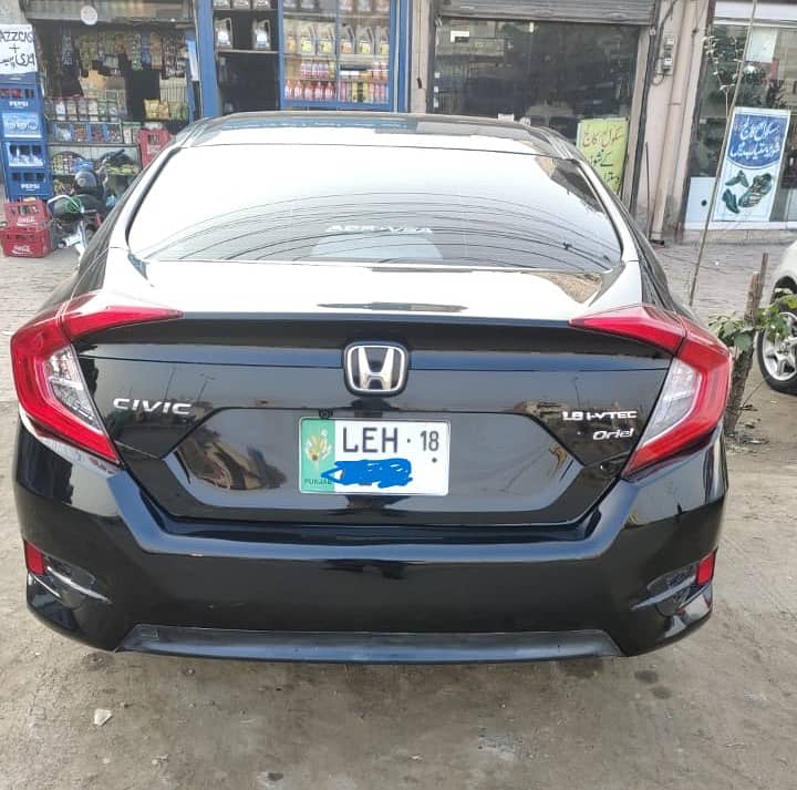 Honda Civic  IVTEC 2018 - Black Color - Red Meter 1