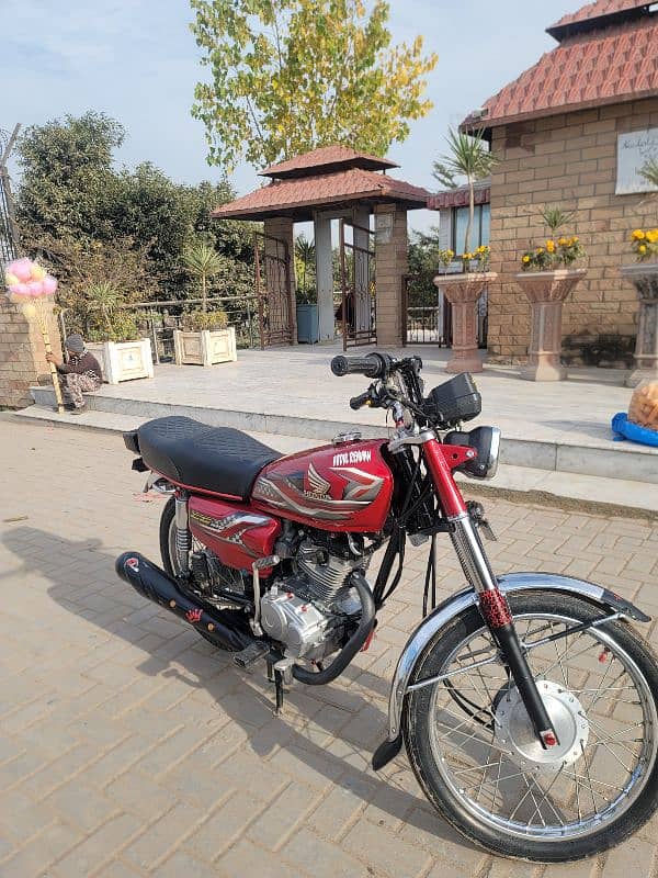 Honda 125 (2022) Model Lush Condition 3