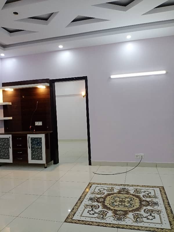 Saima Royal Residency 3 Bed DD Flat For Sale Main Road Facing 10