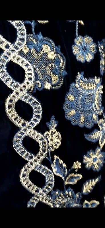 Navy blue 9000gm velvet suit stitched in medium size 0