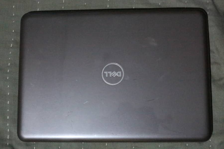 DELL Latitute 3380 0