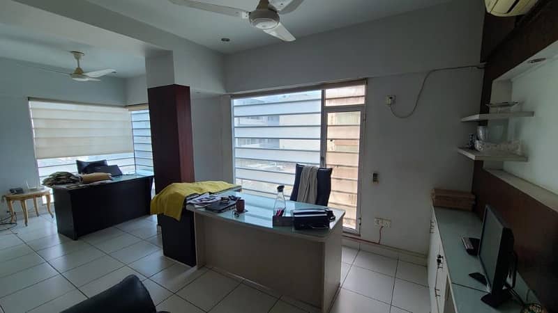 Near 26 Street Ideal Baker Full Furnished Office For Rent 24 & 7 Time 32