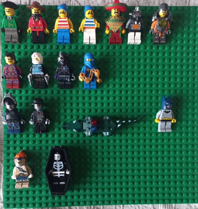 Original LEGO figures for sale 1