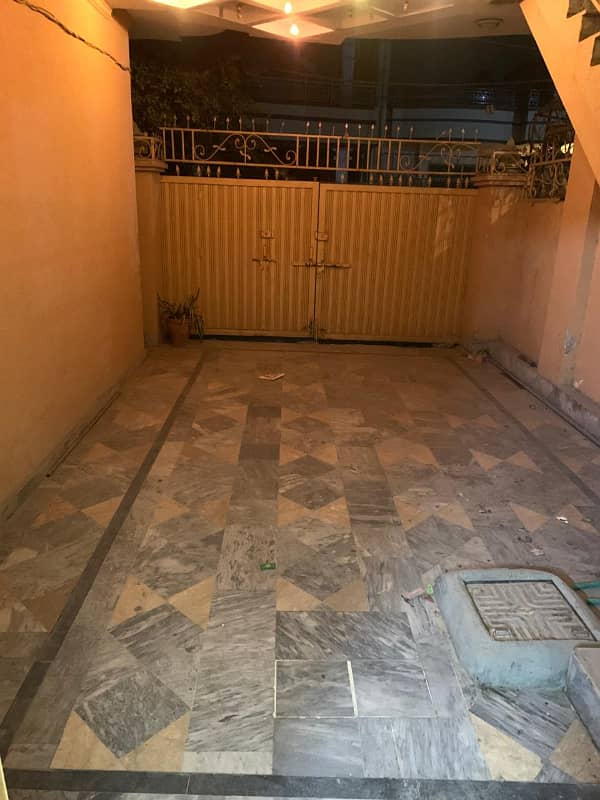 Prime location Double story house for rent in shallavelly near range road 9