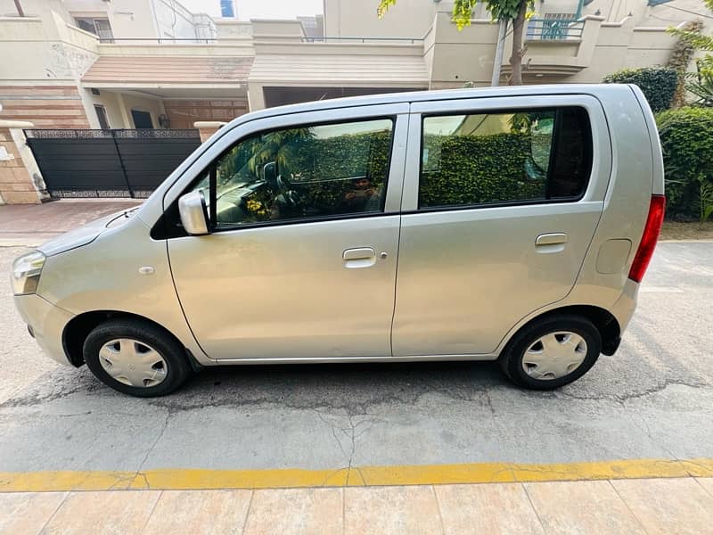 Suzuki Wagon R 2018 15