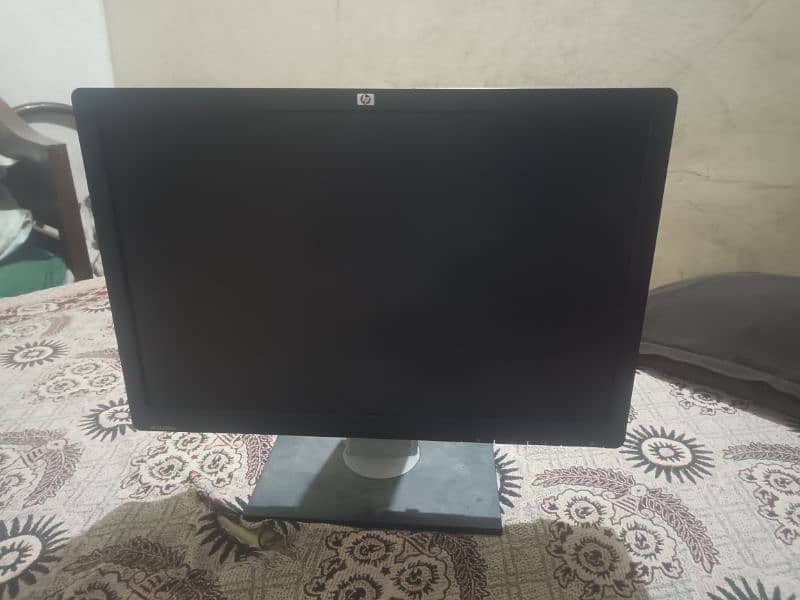 want to sale my LED HP LE2201W IN MINT CONDITION 22 inch 5