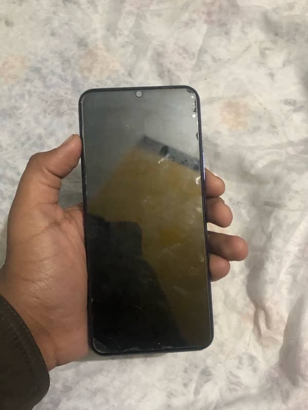 Vivo y21 4/64 Official PTA 0