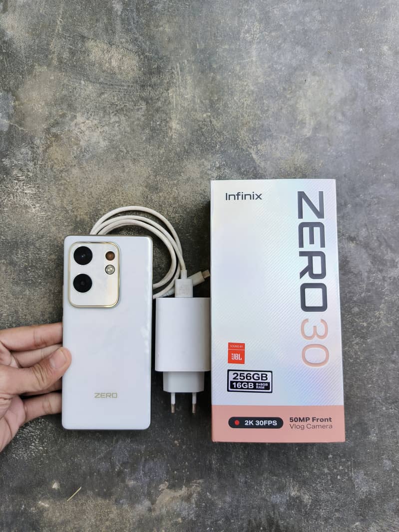 Infinix zero 30 8gb 256gb 10 by 10 condition 1