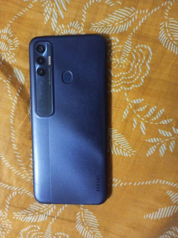 tecno spark 7 pro 0