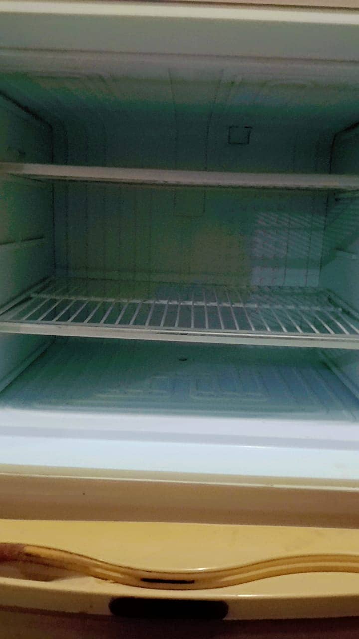 Dawlance refrigerator for sale 2