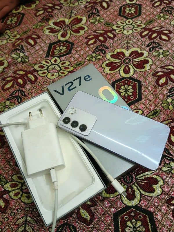 Vivo V27e 0