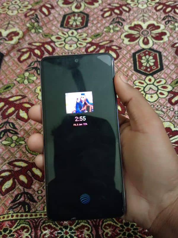 Vivo V27e 4