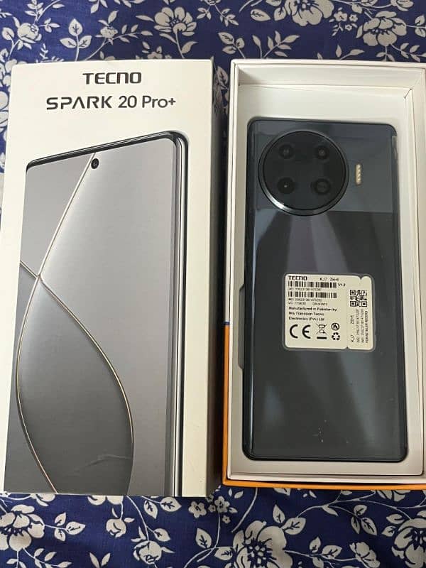 Spark 20 Pro Plus 1