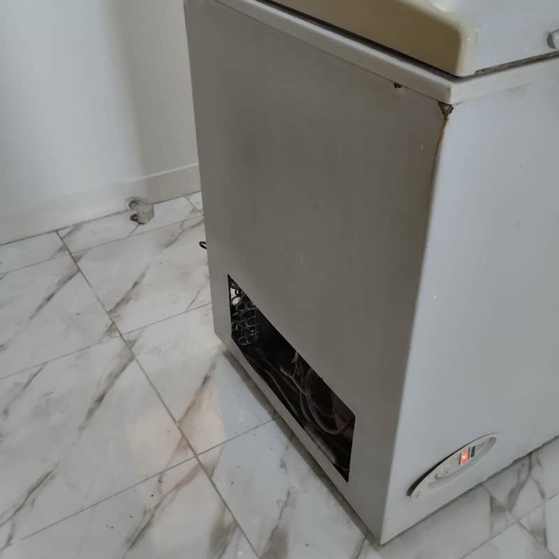 Dawlance Deep Freezer 2 Door 3