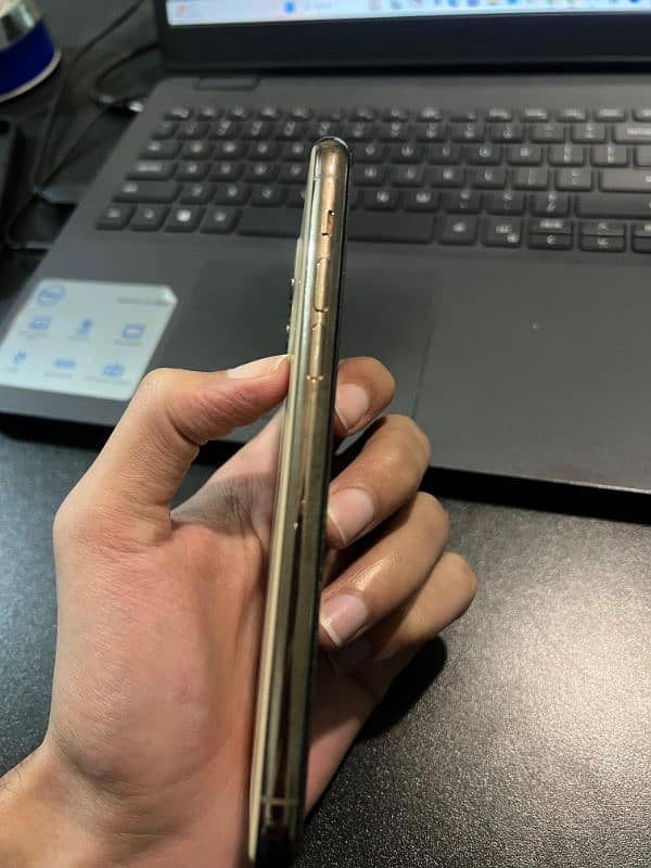 iphone 11 pro 64 gb non pta jv. 2