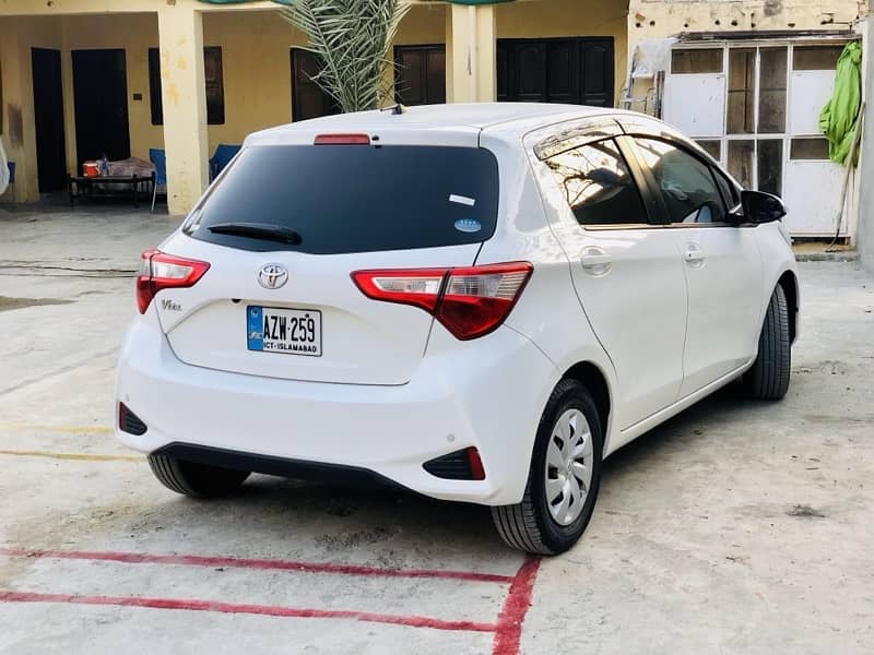 Toyota Vitz 2018 5