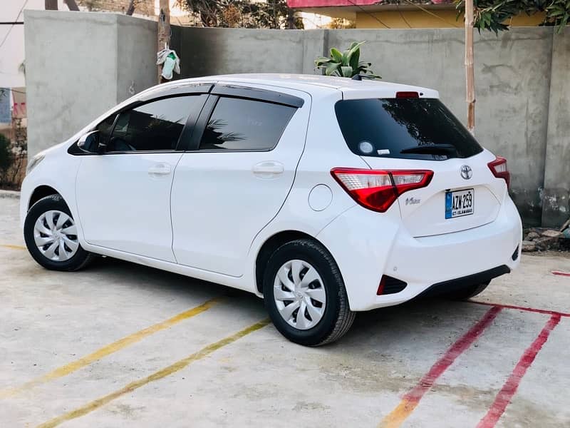 Toyota Vitz 2018 6