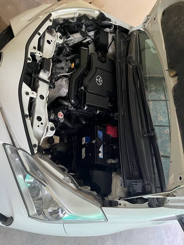 Toyota Vitz 2018 16