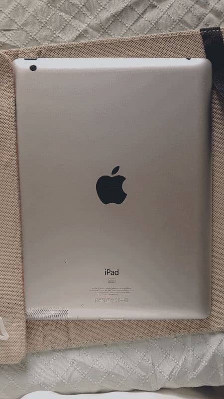 Apple ipad New and fresh 4