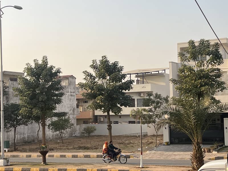 5 MARLA LUXURY BRAND NEW HOUSE FOR SALE C BLOCK FAISAL TOWN F-18 ISLAMABAD ALL FACILITY AVAILABLE 23