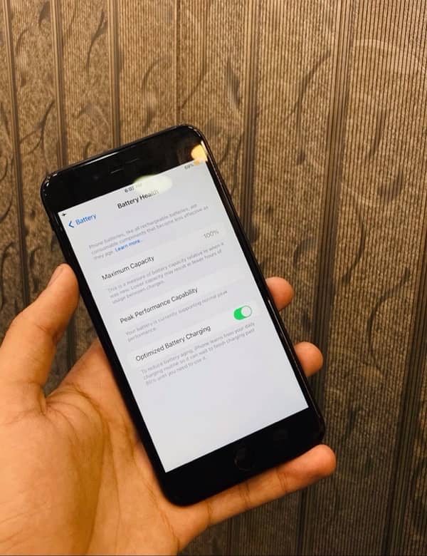 IPHONE 7 PLUS 128GB BYPASS BATTERY 100% LUSH CONDITION 10/10 ALL OKAY 4