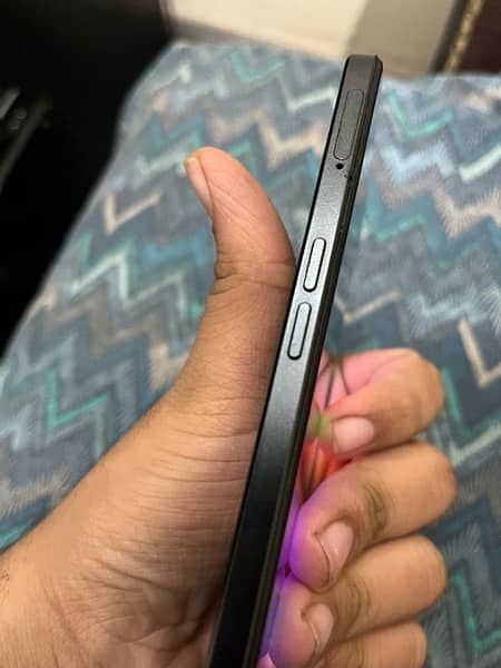 Oppo F21 pro (16 128) urgent sale no foolish offers 1