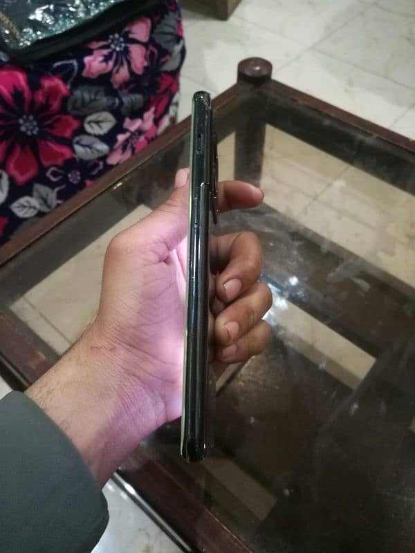 One plus 10 pro non PTA 3