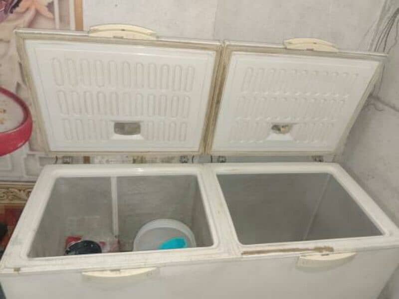 double door freezer urgent sale 4