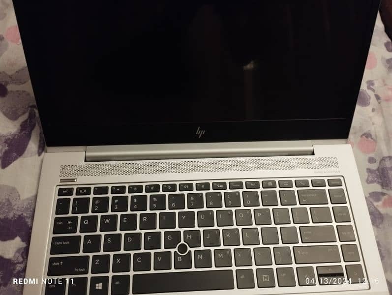 HP 840 G5 Core i5 8/256 SSD 0