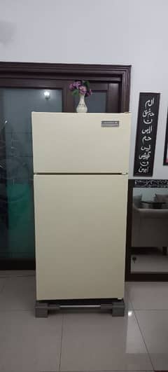 Kelvinator No Frost Refrigerator/Slightly Used Fridge