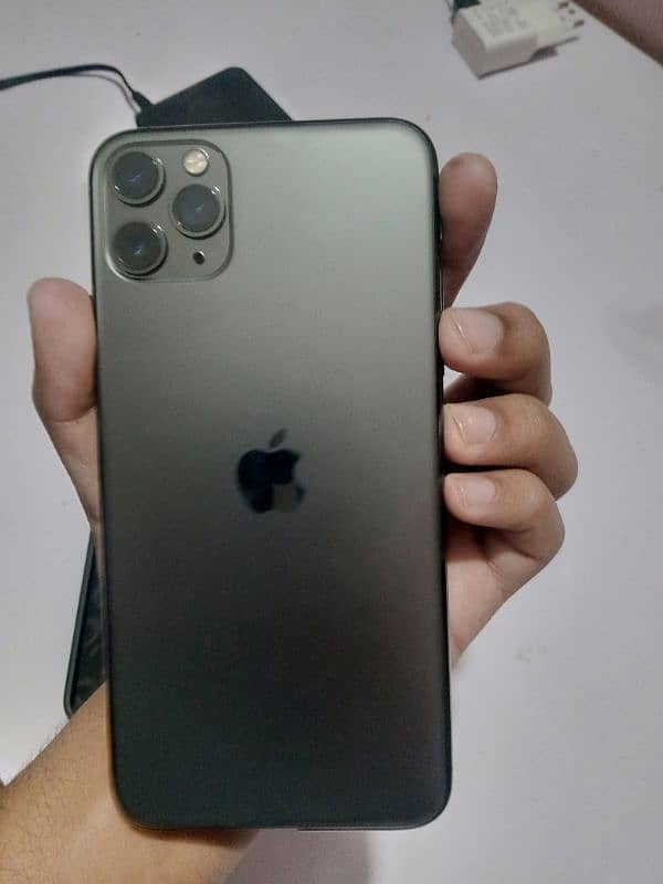 IPhone 11 pro max 2