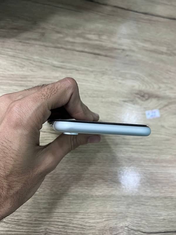 iPhone Xr 64Gb Pta Approved 2