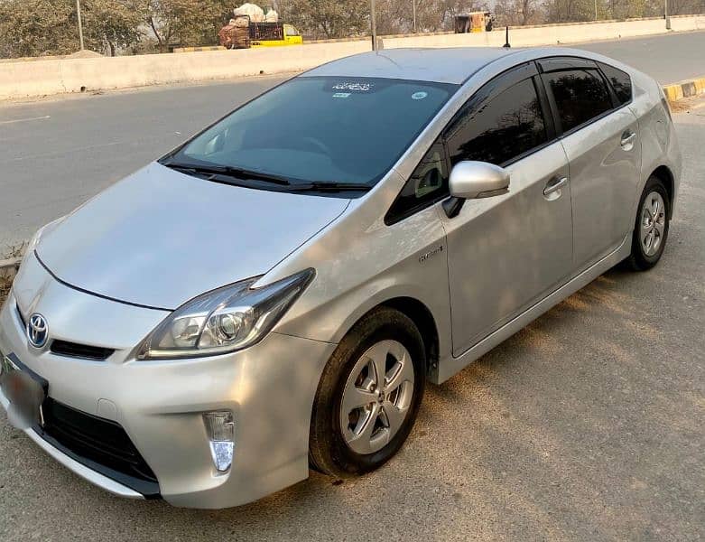 Toyota Prius 2012 4