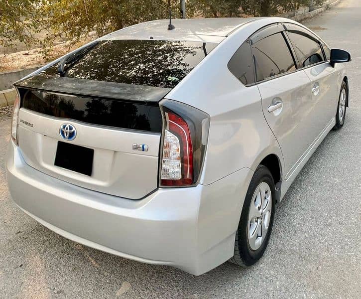 Toyota Prius 2012 6