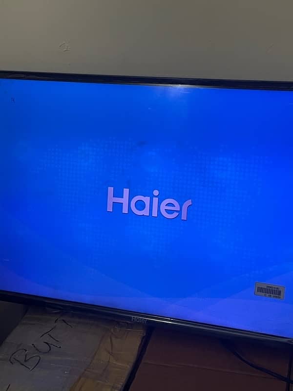 Haier 32" HD LED TV (LE32K6000] 4