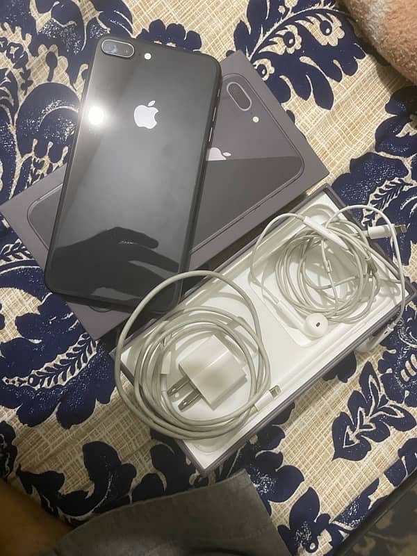 iphone 8plus 64gb with box 0