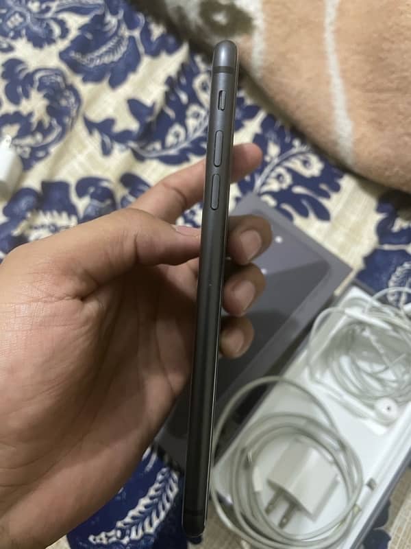 iphone 8plus 64gb with box 6