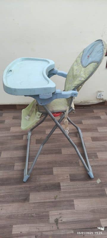 Baby chair with adjustable table for feeding 4