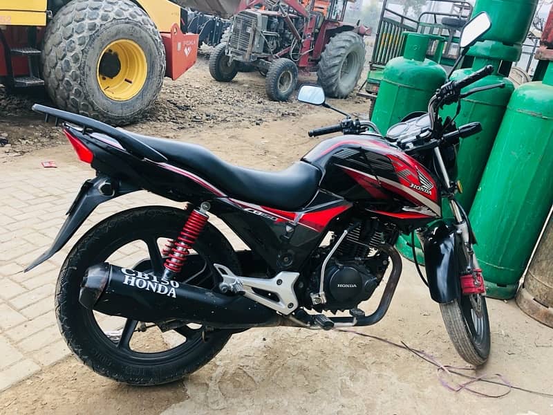 honda cb 150 2018 ka number ha likn model 2019 ha demand 2 lac 90hazar 0