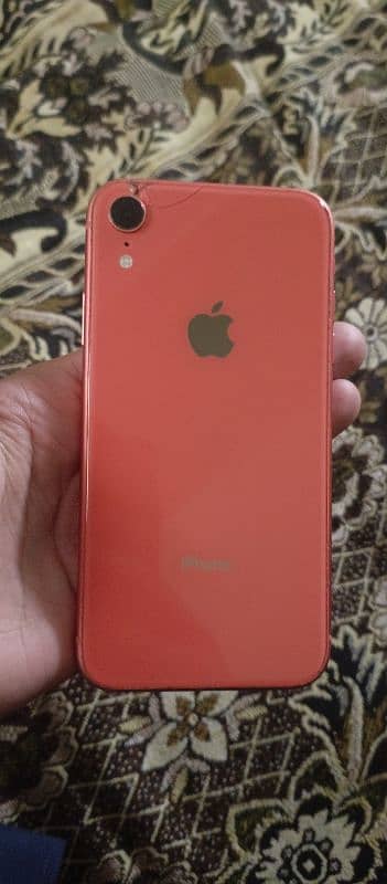 iphone XR for sell  64 GB good condition 4